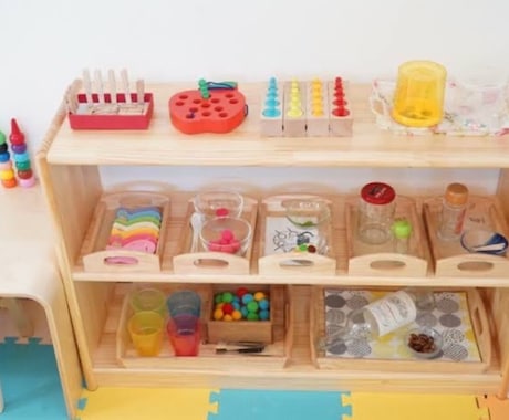 おうちでできるモンテッソーリの子育て 0～6歳の「伸びる!」環境づくり おうちでできるモンテッソーリの子育て 0~6歳の「伸びる! 」環境