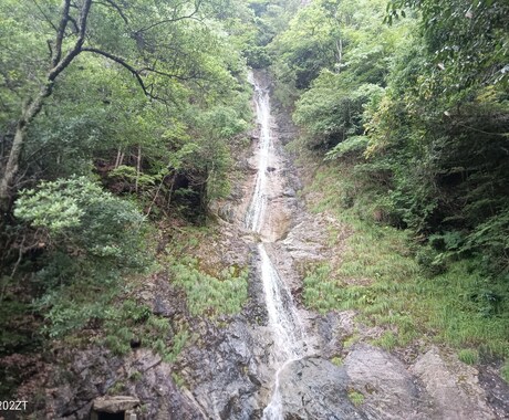 あなたの魂の色から今後のアドバイスをします 霊視霊聴など多角的に視ていきます。 イメージ2