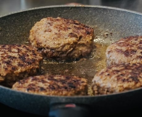 ミシュラン店「ハンバーグ」レシピをお教えします 簡単に本格的に!肉肉しさとジューシーさの爆弾ハンバーグレシピ イメージ1