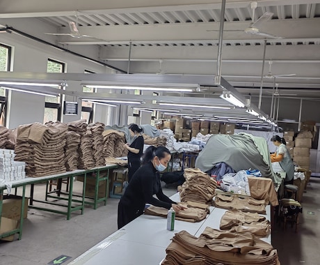 中国での衣料製造・調達・物流支援ます 20年以上の経験を持つ専門工場 小ロット対応可能、品質保証 イメージ1