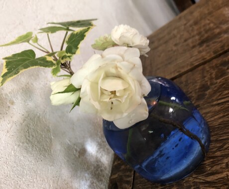 悩み相談受け付けます 自分嫌いを克服したメイクセラピストがサポートします。 イメージ1