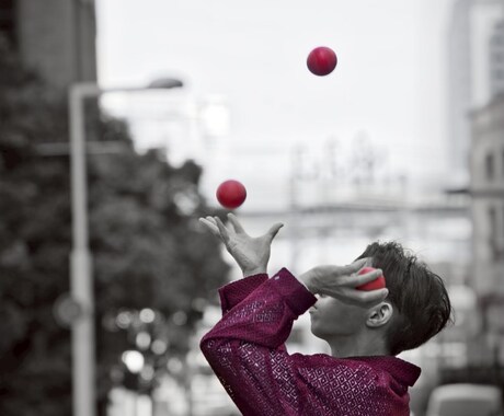 ジャグリング指導の無料相談を承ります 「無料で見積もり相談」から気軽にご相談下さい イメージ1