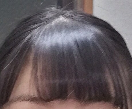 現役JKがあなたに合う可愛い前髪の作り方を教えます 前髪の三角形の作り方、パッツンや流し前髪はどうやって巻くの？ イメージ1