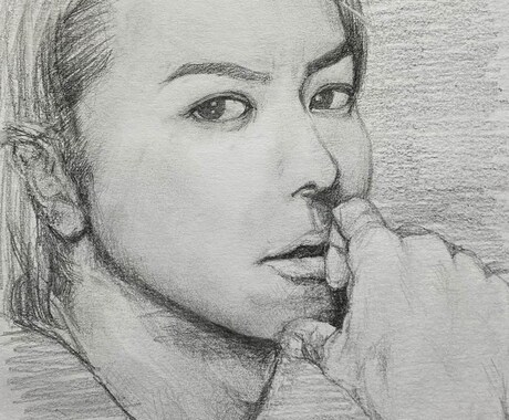 鉛筆でアナログ似顔絵(A5)を描かせていただきます お祝いや記念日などのプレゼントに最適です。 イメージ2