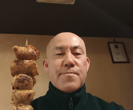 初心者向け 焼き鳥の皮の串うちを動画で教えます 鶏仙人独自の皮の串うちを、動画でお教えしています。 イメージ1