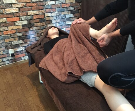 パートナーストレッチ教えます 自分でするよりも他人にしてもらった方がしっかり伸びます。 イメージ1