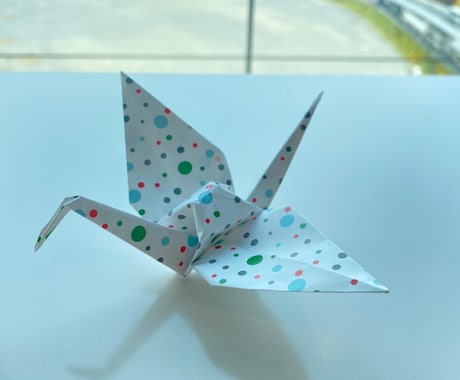 美しく素早く折り紙を折ります 中上級の折り紙を極めた大学生が経験をいかし丁寧に仕上げます イメージ1