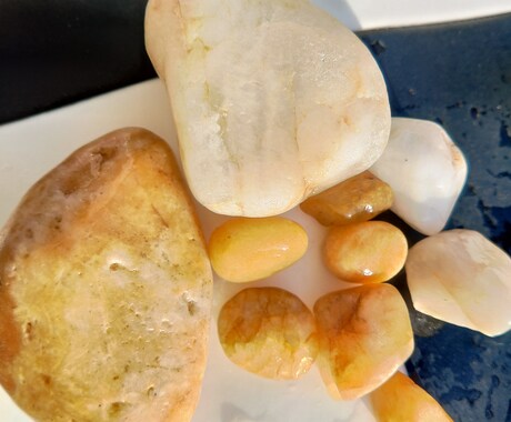忙しい貴方に代わり、カルセドニー玉髄拾いに行きます 原石から物作りしたい方、原石が好きな方、ご利用ください。 イメージ1