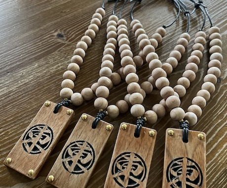 倉敷木札(16works) 手彫り木札作製します 世界に一つの手彫り木札、四角真鍮は倉敷木札だけ。 イメージ1