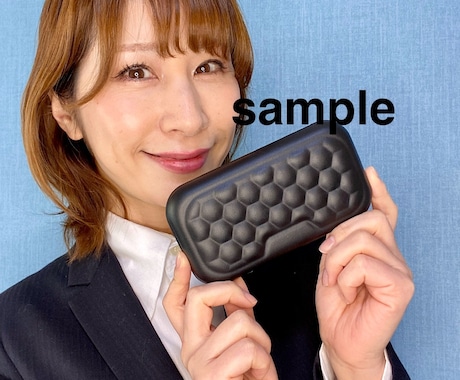 御社の商品と女性モデルでセルフ撮影できます 会社や倉庫などに、女性モデルがお伺いして簡易的な撮影できます イメージ2