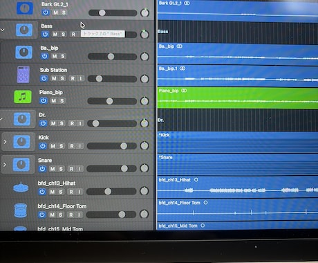 あなたの作った楽曲の編曲をします ボイスメモの歌や鼻歌でもOK！現役ボカロPが編曲いたします。 イメージ1