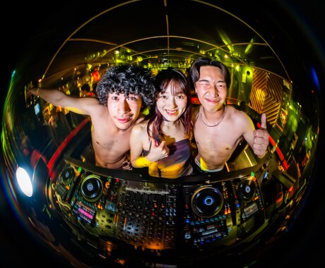 他と差がつく！魅力を引き出すアー写撮影いたします 自然体からインパクトまで、納得の一枚をプロが撮影！ イメージ1