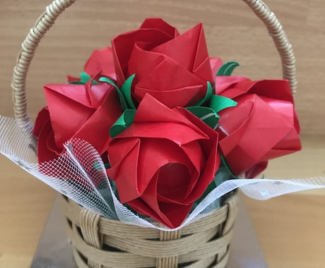 折り紙でバラの花かご作ります プレゼントにいかがですか？アレンジできます！ イメージ1