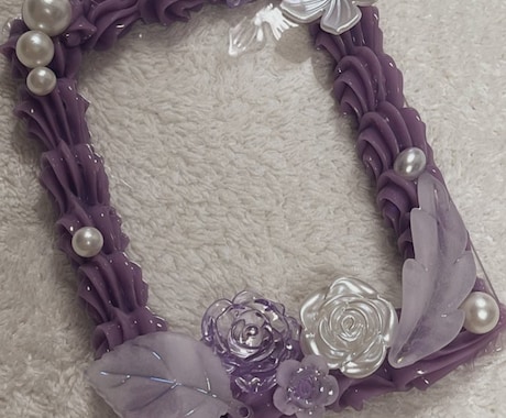 推し活の彩りを手伝います 現役パティシエがホイップデコを作っています。 イメージ2