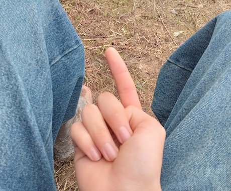 清潔感のある手で商品・手元写真をお送りします 清潔感のある手で商品や手元の写真撮影を承ります。 イメージ2