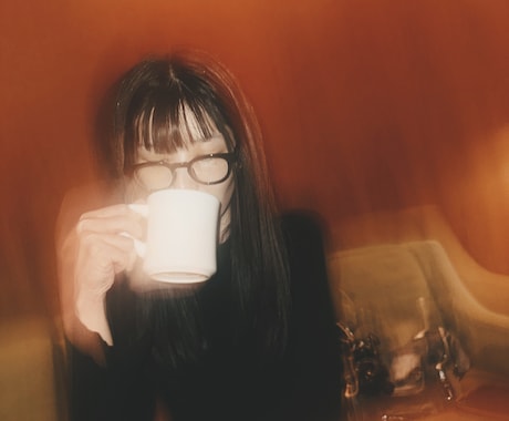 プロがカフェ姿やコーデ他撮⭐︎スマホで撮影します 自然な簡易レタッチ付♪おじさんカメラマンには頼めない撮影！笑 イメージ2