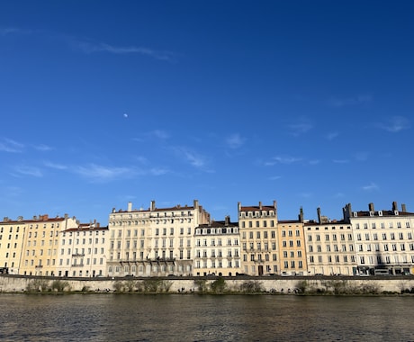 リヨンのレストラン予約＆フランス語サポートします リヨン在住／レストラン勤務良い思い出を作ってほしいです。 イメージ1