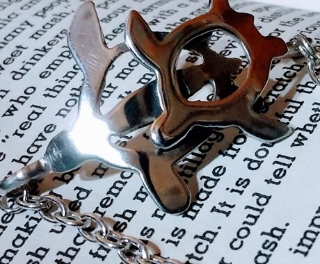 ハンドメイドシルバーアクセサリーのオーダー承ります 子供の生まれた記念に名入れもできます。 イメージ2