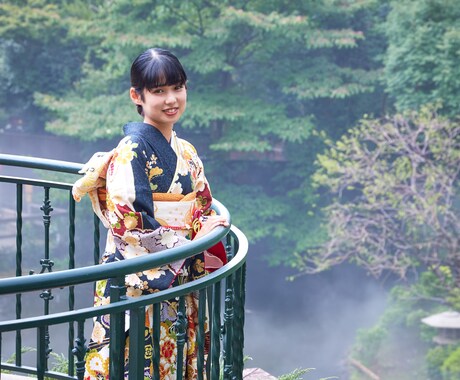 成人振袖、ご希望の場所に出張撮影承ります 一生に一度の晴れの日を最高のかたちでお手伝いいたします！ イメージ2