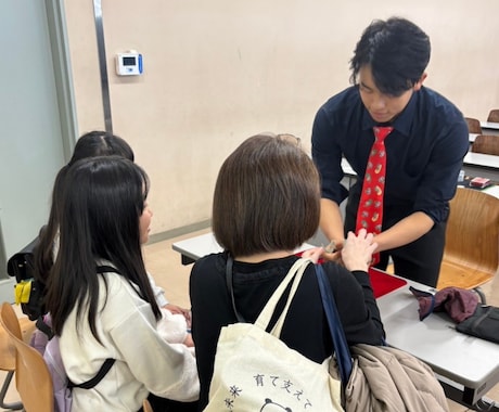 1～20名様　プロマジシャンが盛り上げます 会食やVIP接待、プライベートな宴席など、少人数での場で イメージ2