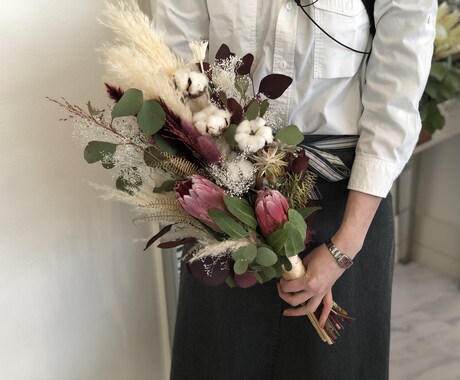 ブーケ制作いたします 生花/造花の選択からパール/リボンなど使用したブーケ制作可 イメージ1