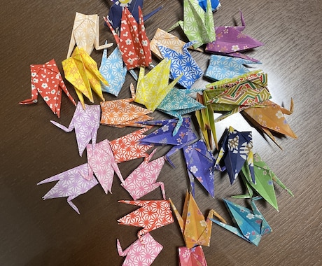 折り紙で鶴やメダルやポチ袋やラッキースター作ります 時間のない方に少しでも楽をしてもらうため頑張ります！ イメージ2