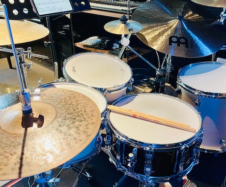生ドラム録音します！自宅スタジオで柔軟に対応します DTMでは出せない生音の迫力をお届けします。 イメージ2