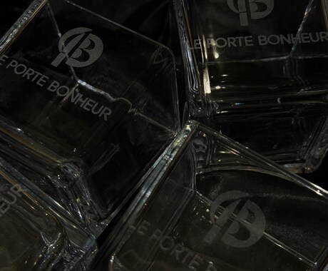 キャンドル作品を特別にするガラス刻印サービスます キャンドル作家さんの作品を特別な一点ものに イメージ2