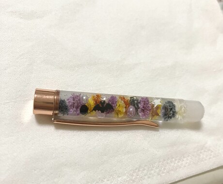 ハーバリウムボールペンを作成します ご指定のイメージカラーを中心に作成します イメージ2