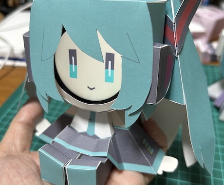 デジタル缶バッジを使ったペーパークラフトを作ります イメージ1