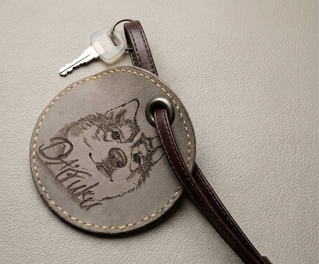 大切な「うちの子」を形に残します お写真をもとに、愛犬の似顔絵を革に刻みます イメージ2