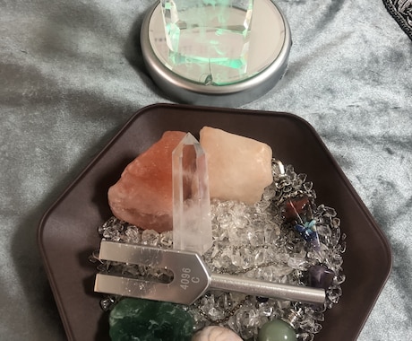 祖霊様居られます 心の負い目解きほぐし護り給う深き傷静かに癒し安らぎ訪れる イメージ1