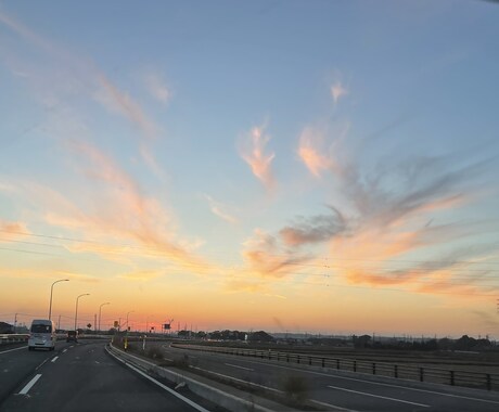 とにかくお話を聞かせていただきます 「相談じゃない！ただ聞いてほしい！」そんなあなたに。 イメージ1
