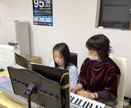 プロが教えるボイストレーニングをします 歌う事が好きな人・プロを目指している人 イメージ1