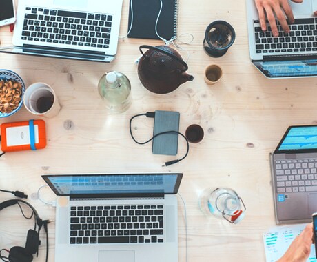 DNSレコード編集を代行します ドメインのDNSサーバー情報を自在に操作できます。 イメージ1