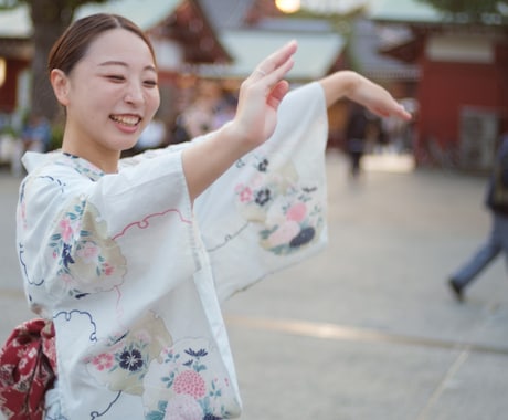 盆踊りの振り付け練習用動画をご提供します 動画を見ながら、ご自身で盆踊りの練習ができます。 イメージ2
