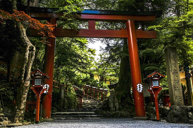悪縁切りと良縁結び御祈祷致します 全国から厳選した縁切り縁結びの神社にて御祈祷致します。 イメージ2