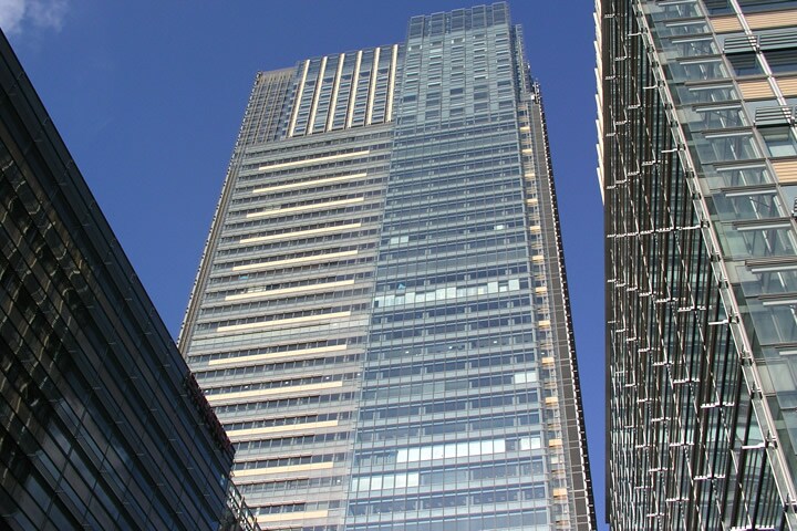 はじめての外国人従業員の採用の流れについて説明致します。 イメージ3
