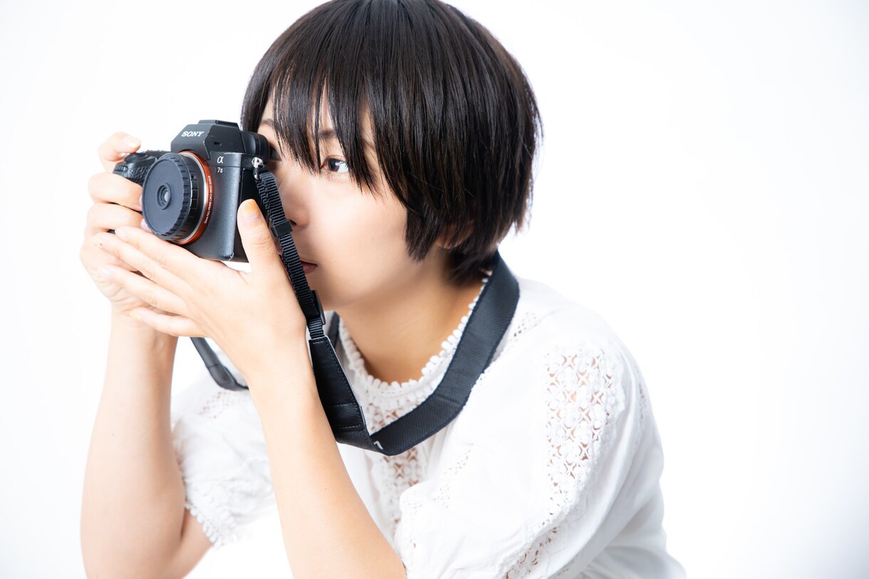 人物写真のレタッチをします 色味から背景のぼかしまで何でも承ります。 イメージ1
