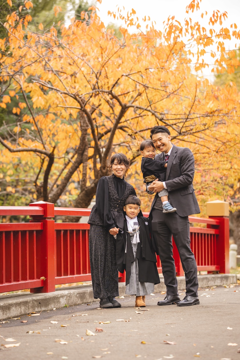 七五三ロケ　自然体で温かい写真を残します 10年後も見返したくなる七五三写真。 イメージ6