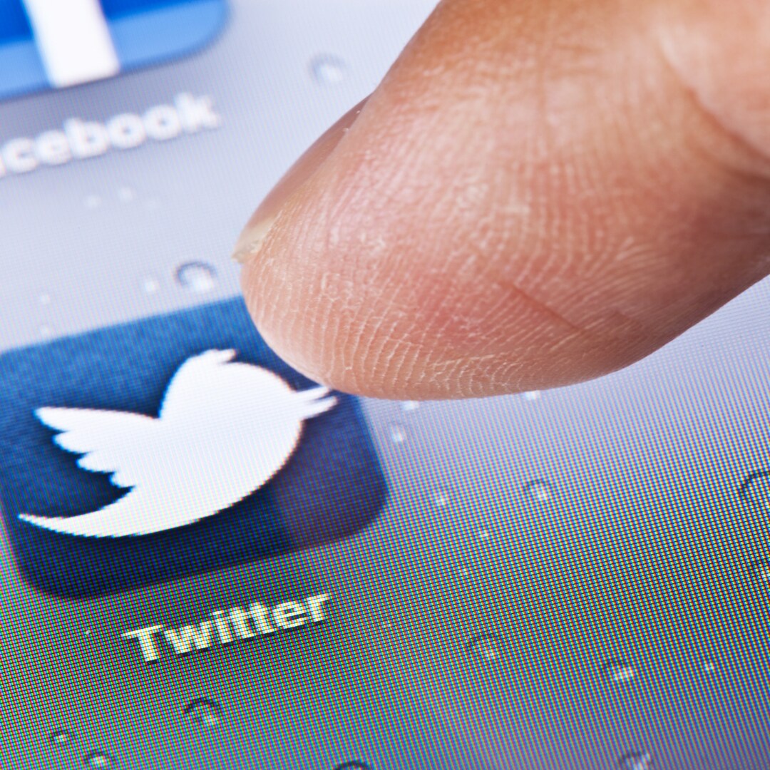 ツイッターの英語の文章を考えます 英語140文字の文章を10セット考えます イメージ2
