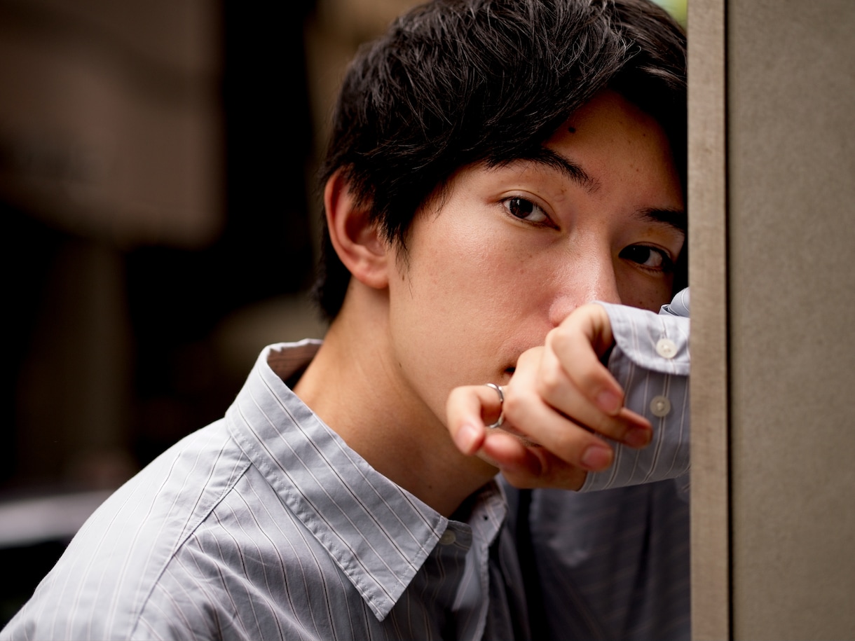 写真撮影します プロフィール写真や記念、イベントの写真を撮影します。 イメージ1
