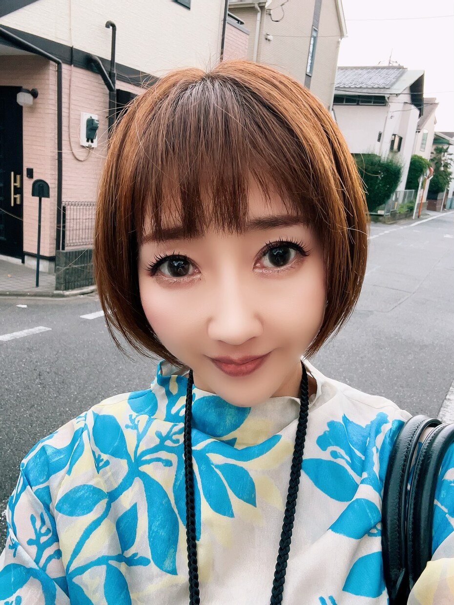 初心者向けの英会話教えます タレントが教える基礎英会話です。お気軽にお話ししましょ イメージ1
