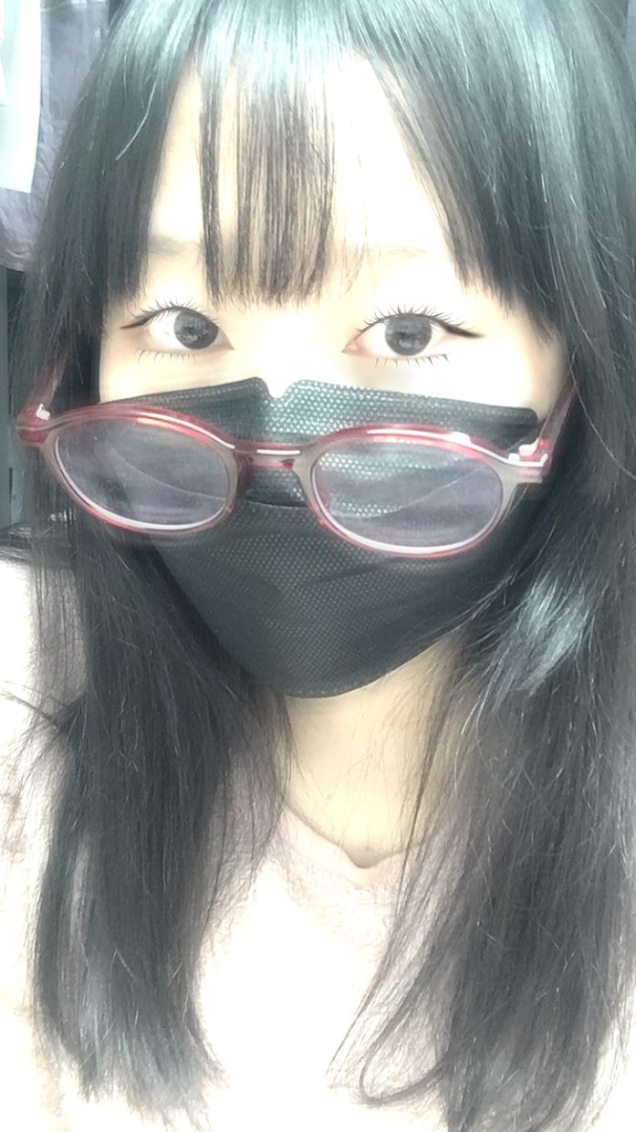 メイクや、メイク直しします メイクが上手くいかなかったときの写真などをより理想に.ᐟ イメージ2
