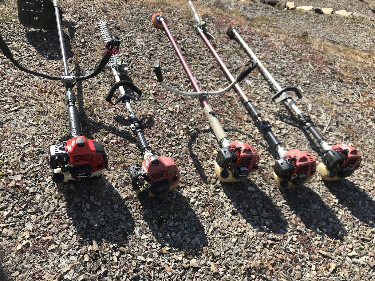 草刈機、チェーンソーの修理方法や、ご相談にのります 気軽にご相談ください。例）エンジンはかかるが吹け上がらない等 イメージ1