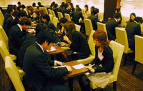 気軽に！気負わず！人の気持ちに寄り添い話を聞けます 未婚35歳OL。主に婚活や仕事のこと。聞く・話すどちらでも♡ イメージ4