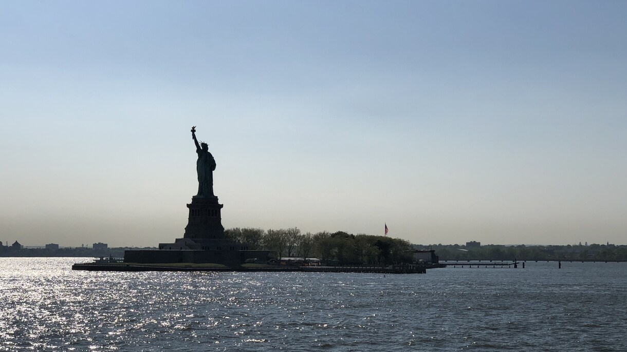 米国アーティストビザについて質問受付ます アーティストビザって何？米国に3年滞在でき、仕事もできるビザ イメージ1