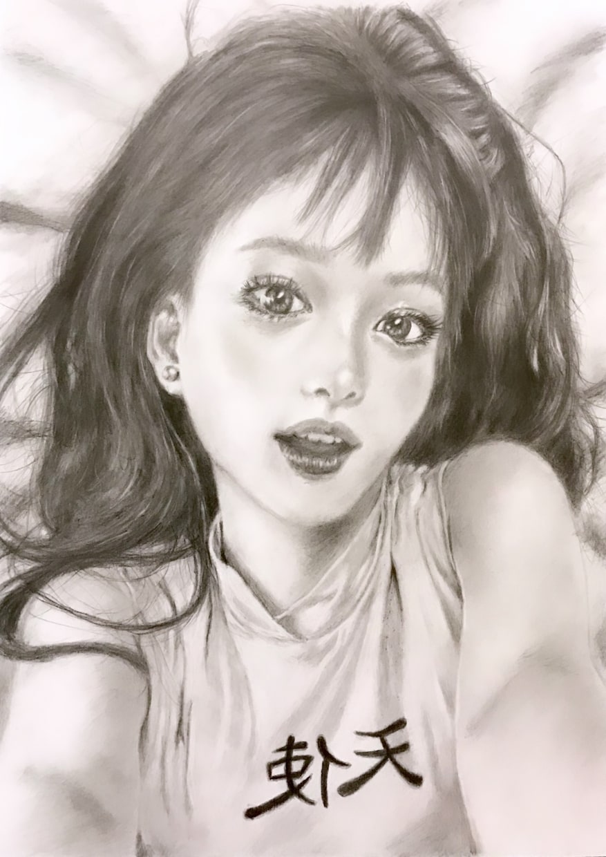 鉛筆で人物や愛犬愛猫などリアルな似顔絵を描きます 鉛筆ならではのあたたかい雰囲気を表現します イメージ9