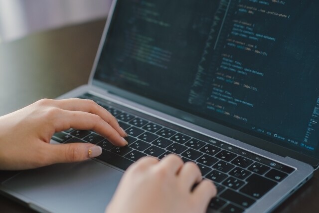 やりたいPython、機械学習の実現方法を考えます 最初に目的や手法を検証支援し、失敗・挫折を減らしてスムーズに イメージ1