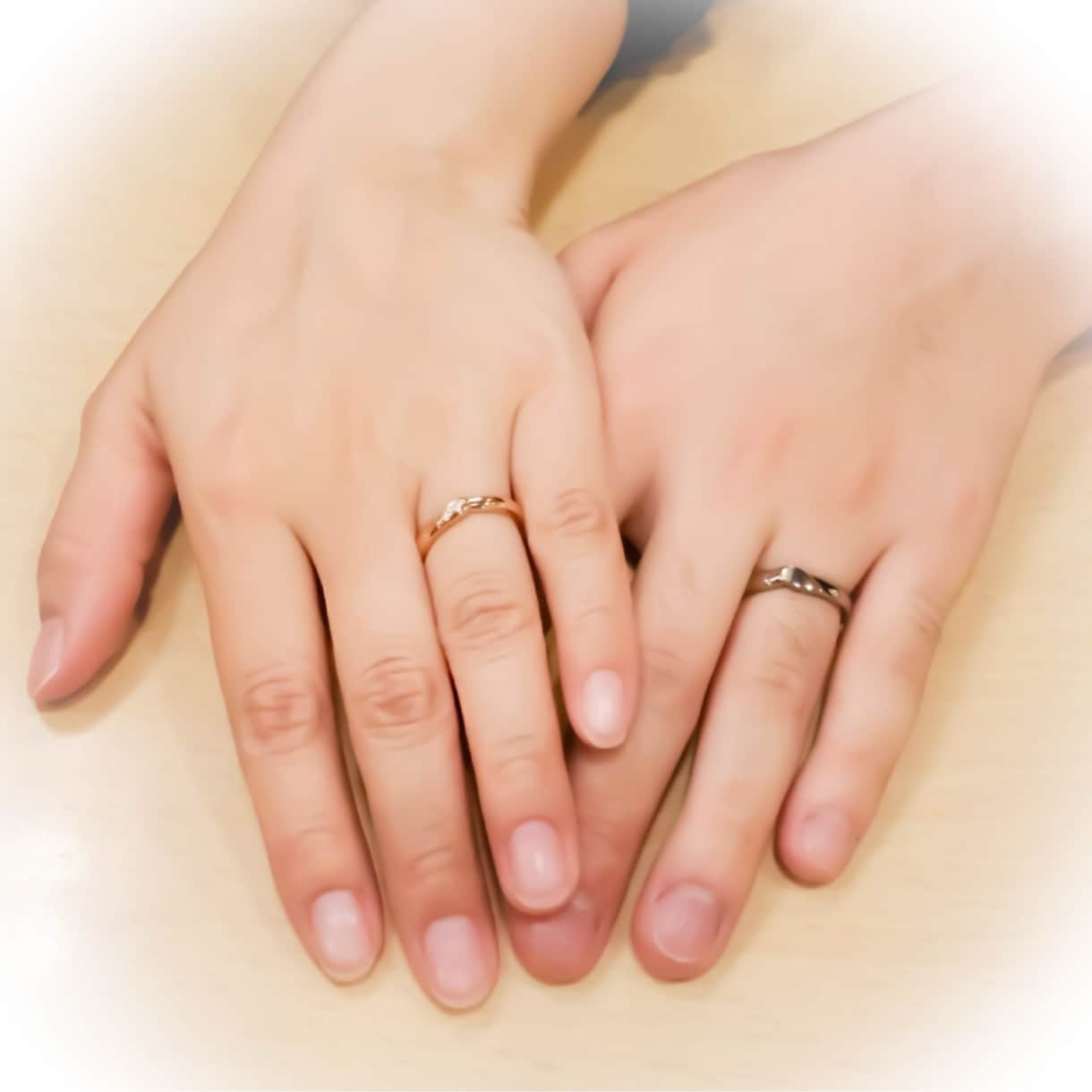 海外歴デザイナーが結婚指輪デザインを丁寧に考えます 10年以上続く夫婦に共通の運命のデザインって気になりませんか イメージ1